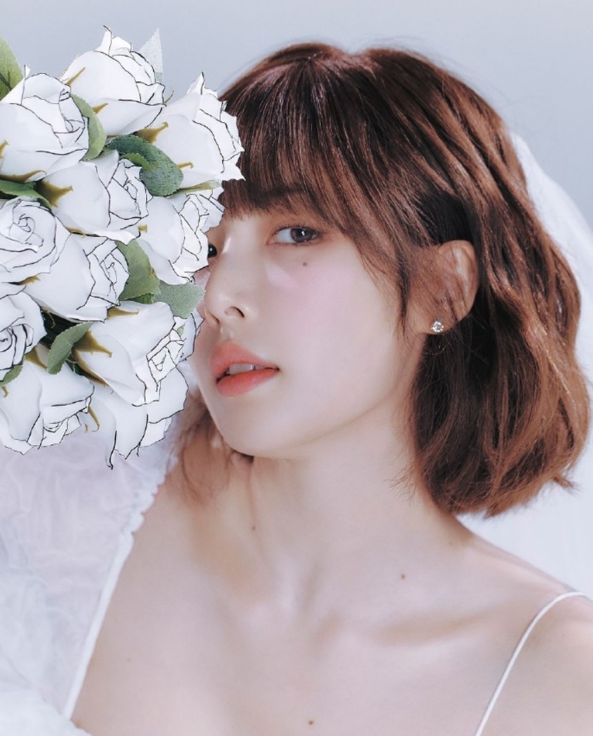 泫雅龍俊亨婚禮畫報：小野貓性感依舊