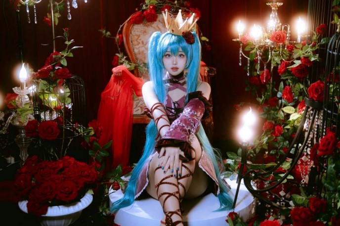 韓國COS初音未來 大展偶像身材