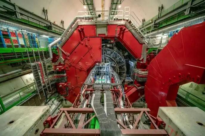 現代煉金術 科學家將鉛變成黃金