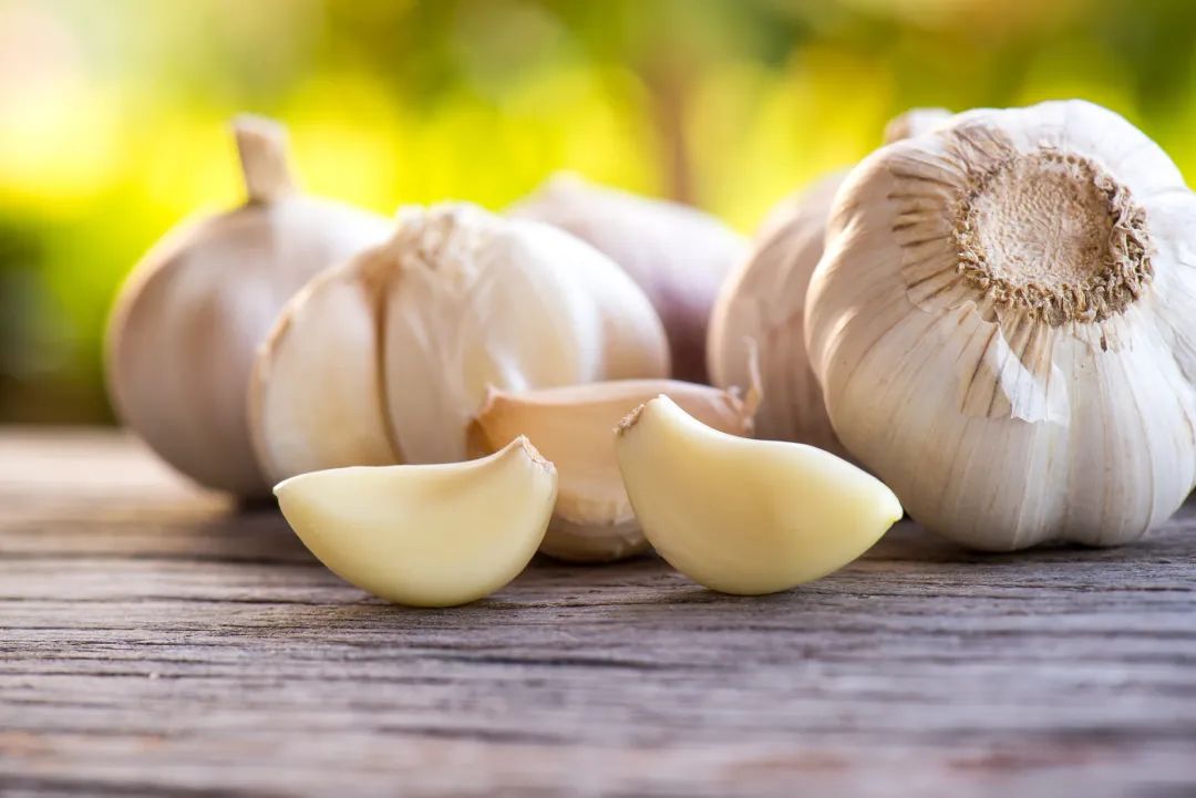 吃肉時不妨吃點蒜 每天三瓣就夠了