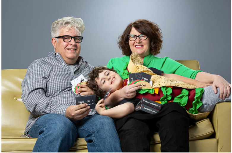 美國男孩7歲時發明了一款卡牌遊戲  15歲成大富豪