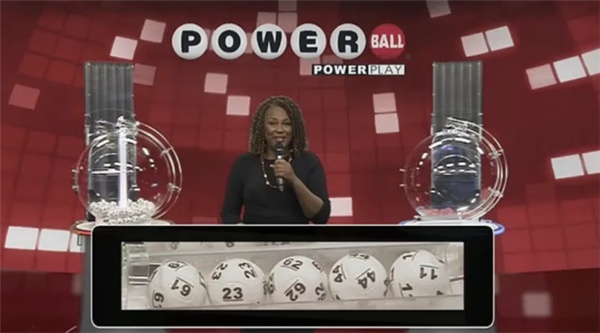 美國強力球彩券開出超級大獎  兩位幸運兒分享17.9億美元