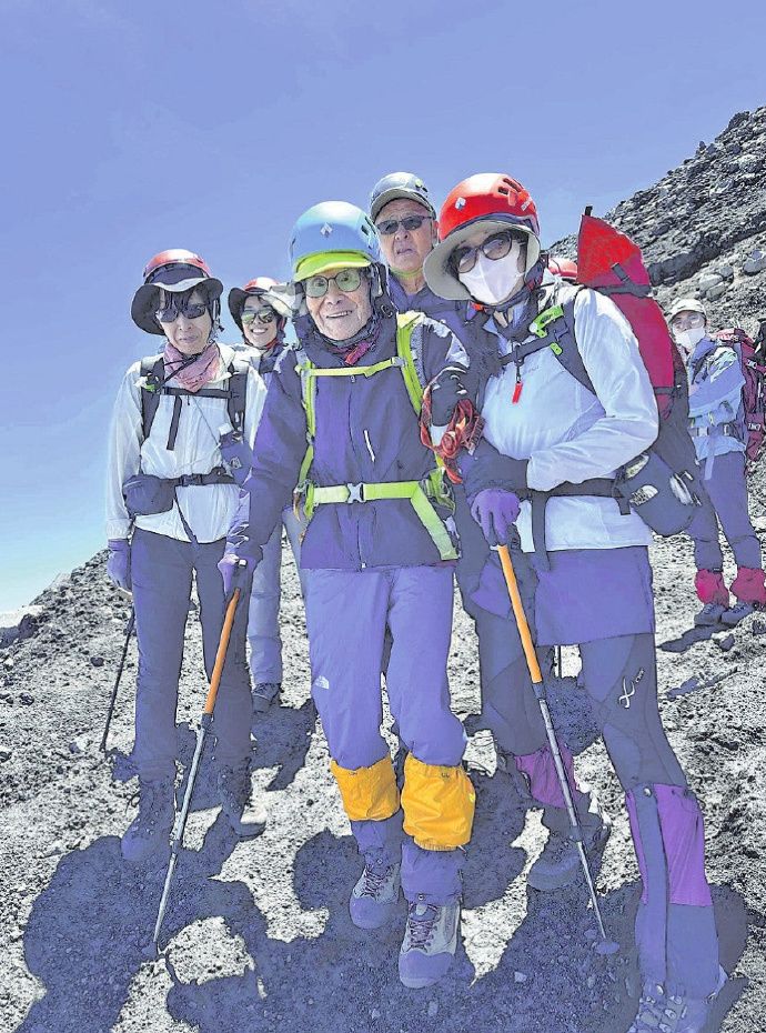 日本102歲老人登頂富士山 刷新最高年齡記錄