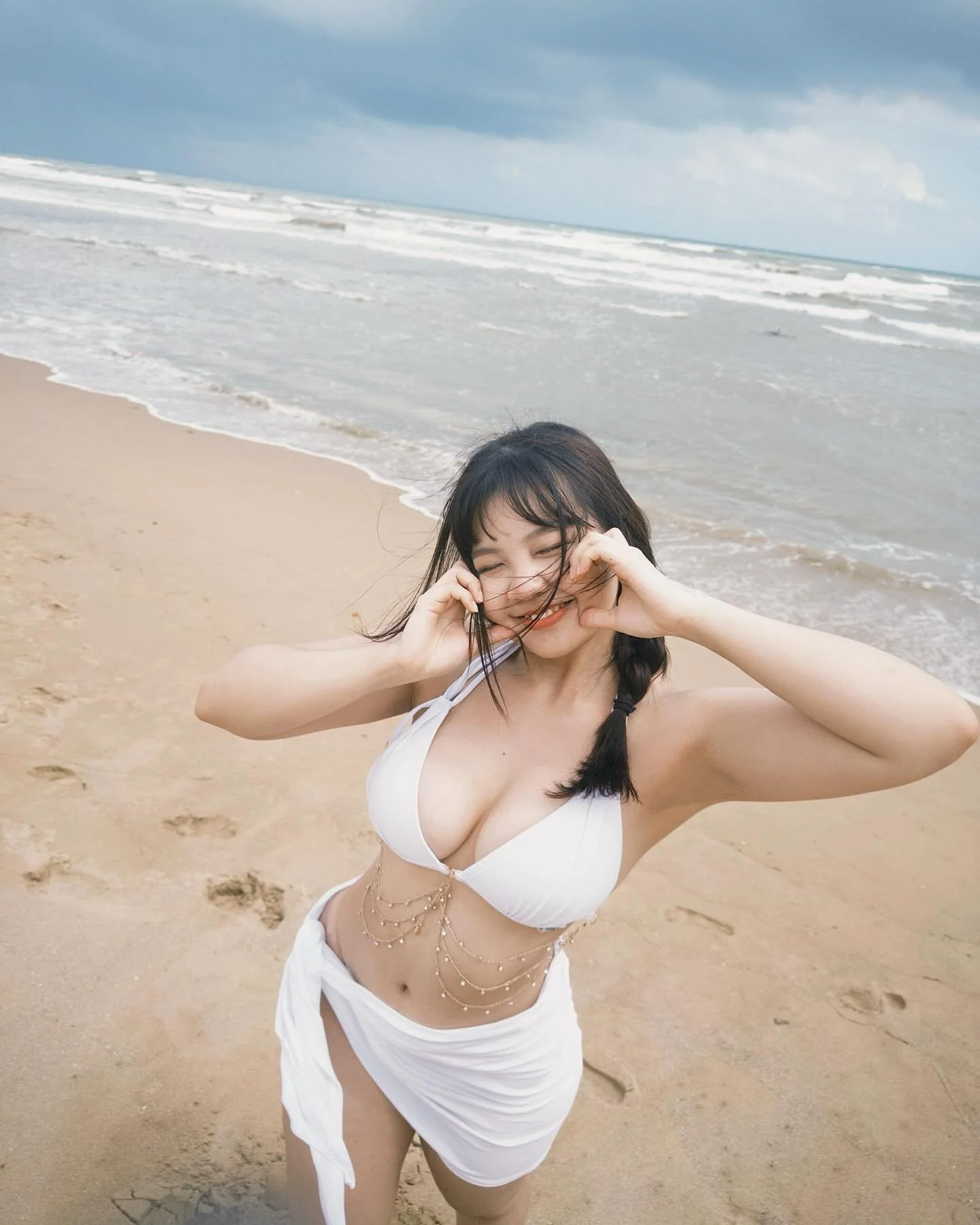《Kimi》巨乳健身教練